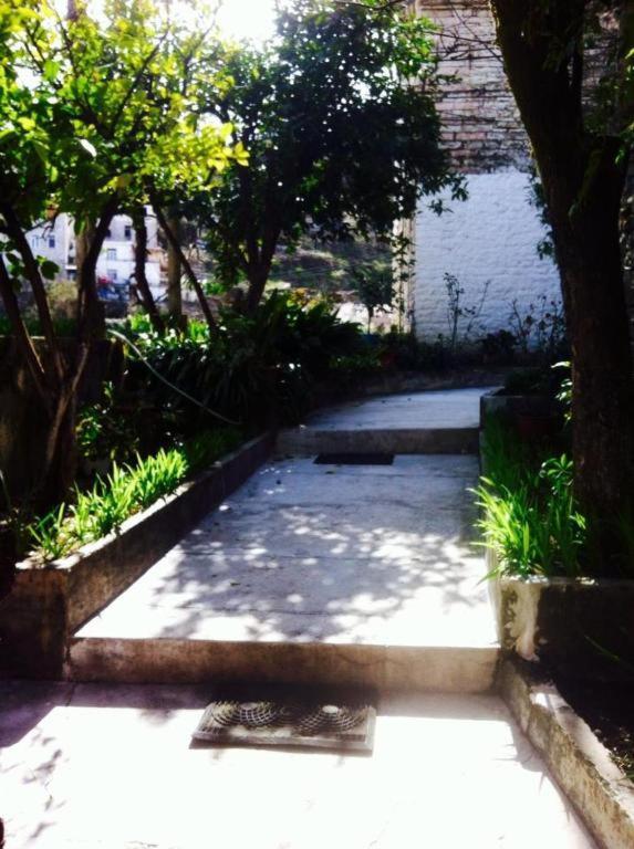 Ruols guesthouse Gjirokastër Eksteriør billede