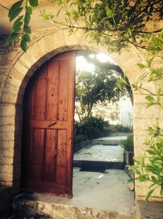 Ruols guesthouse Gjirokastër Eksteriør billede