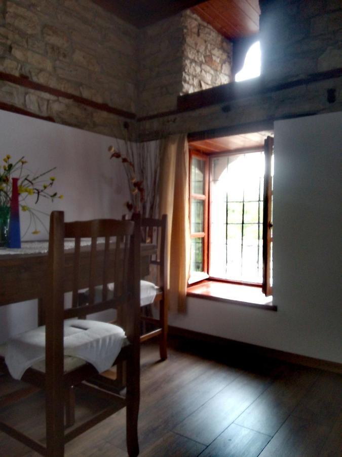 Ruols guesthouse Gjirokastër Eksteriør billede