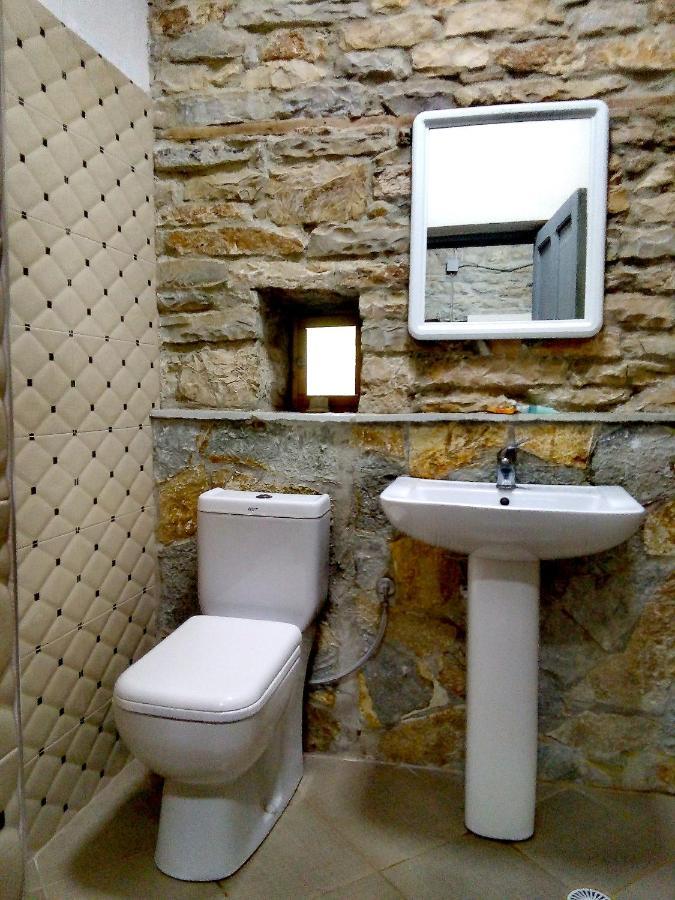 Ruols guesthouse Gjirokastër Eksteriør billede
