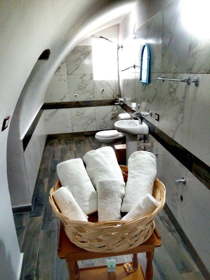 Ruols guesthouse Gjirokastër Eksteriør billede